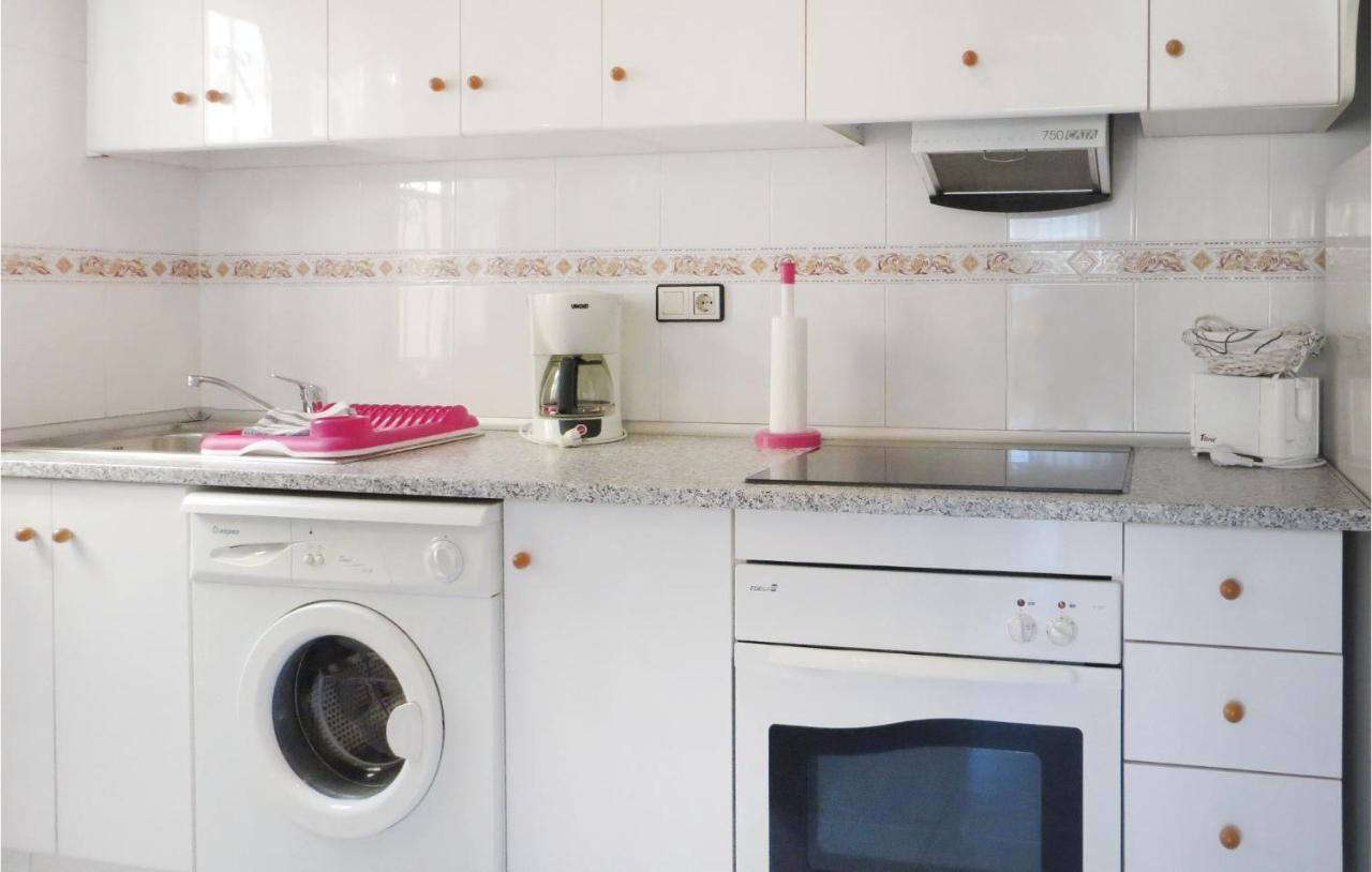 Amazing Apartment In Torrevieja With Kitchen Eksteriør bilde