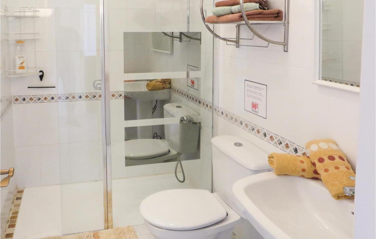 Amazing Apartment In Torrevieja With Kitchen Eksteriør bilde