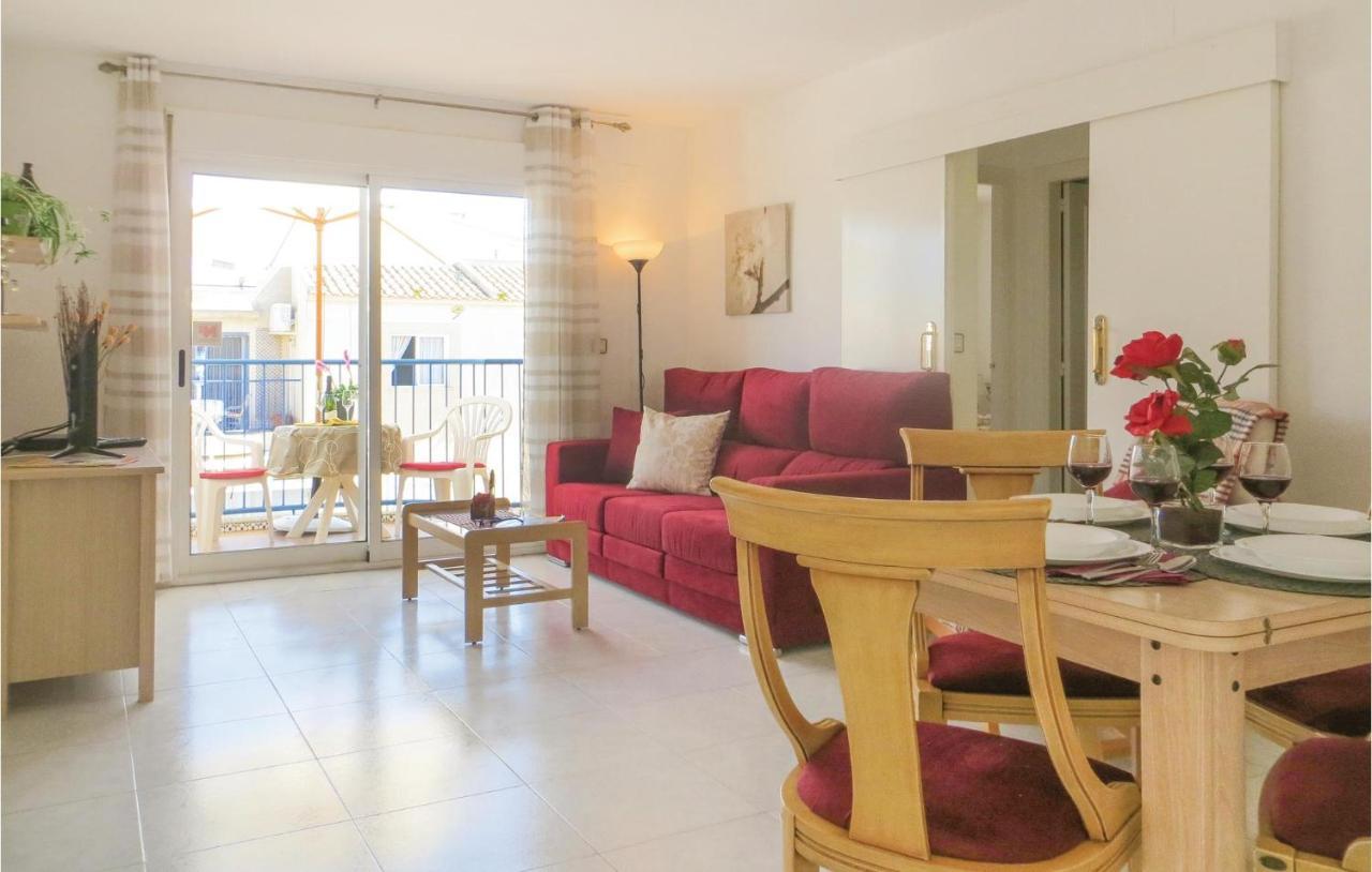 Amazing Apartment In Torrevieja With Kitchen Eksteriør bilde