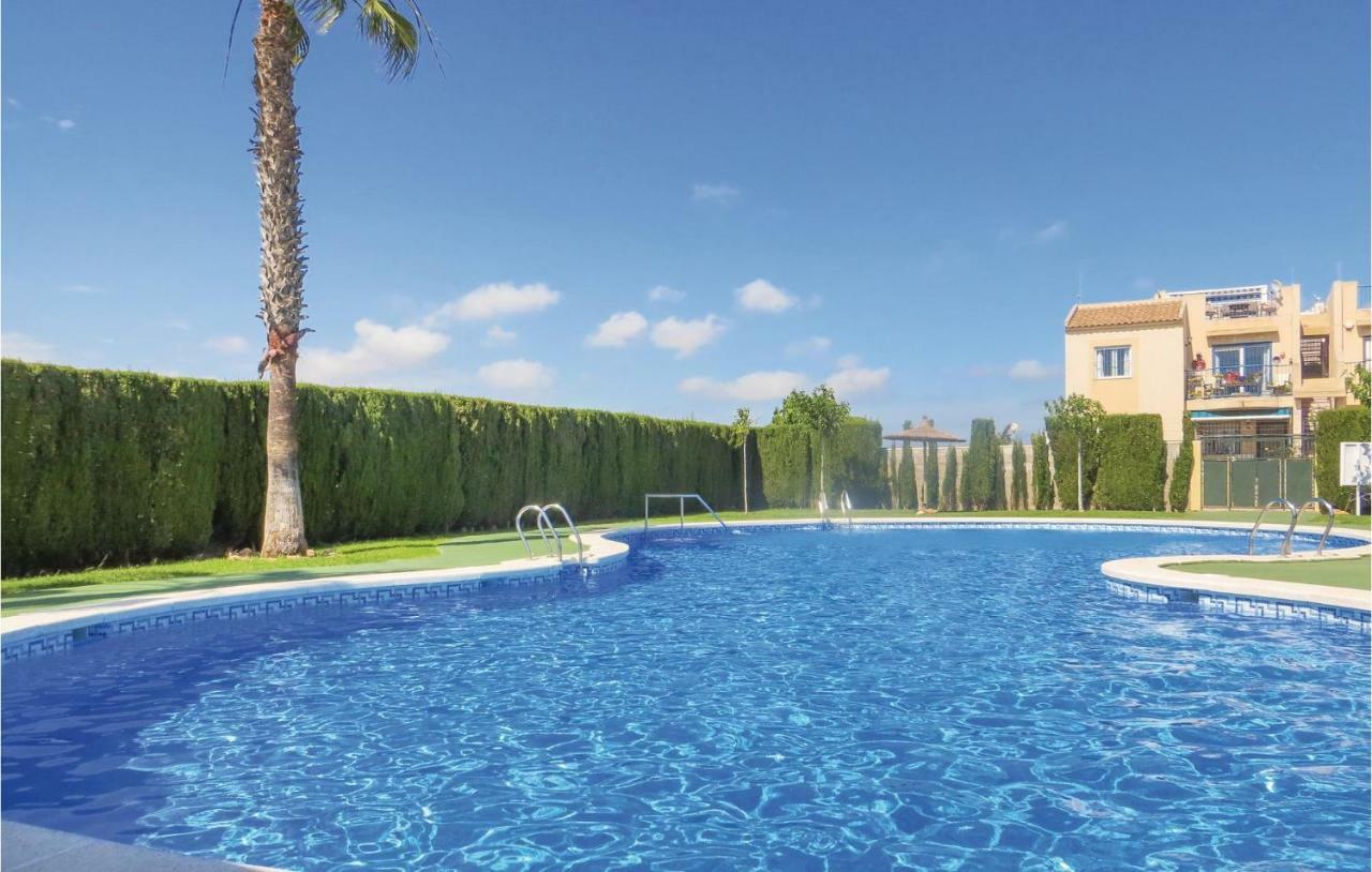 Amazing Apartment In Torrevieja With Kitchen Eksteriør bilde